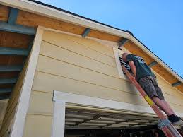 Siding Removal and Disposal in Hurstbourne Acres, KY